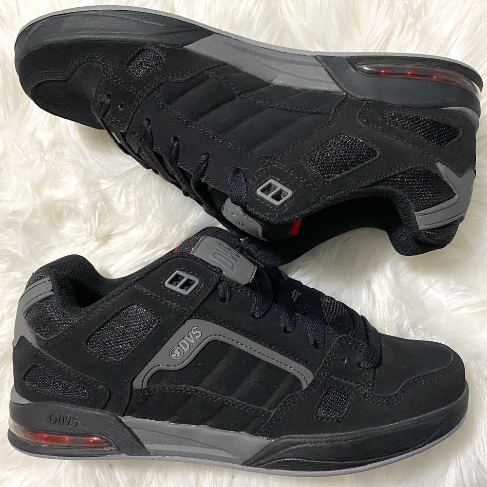 NWOT Black & Gray Skate Shoes